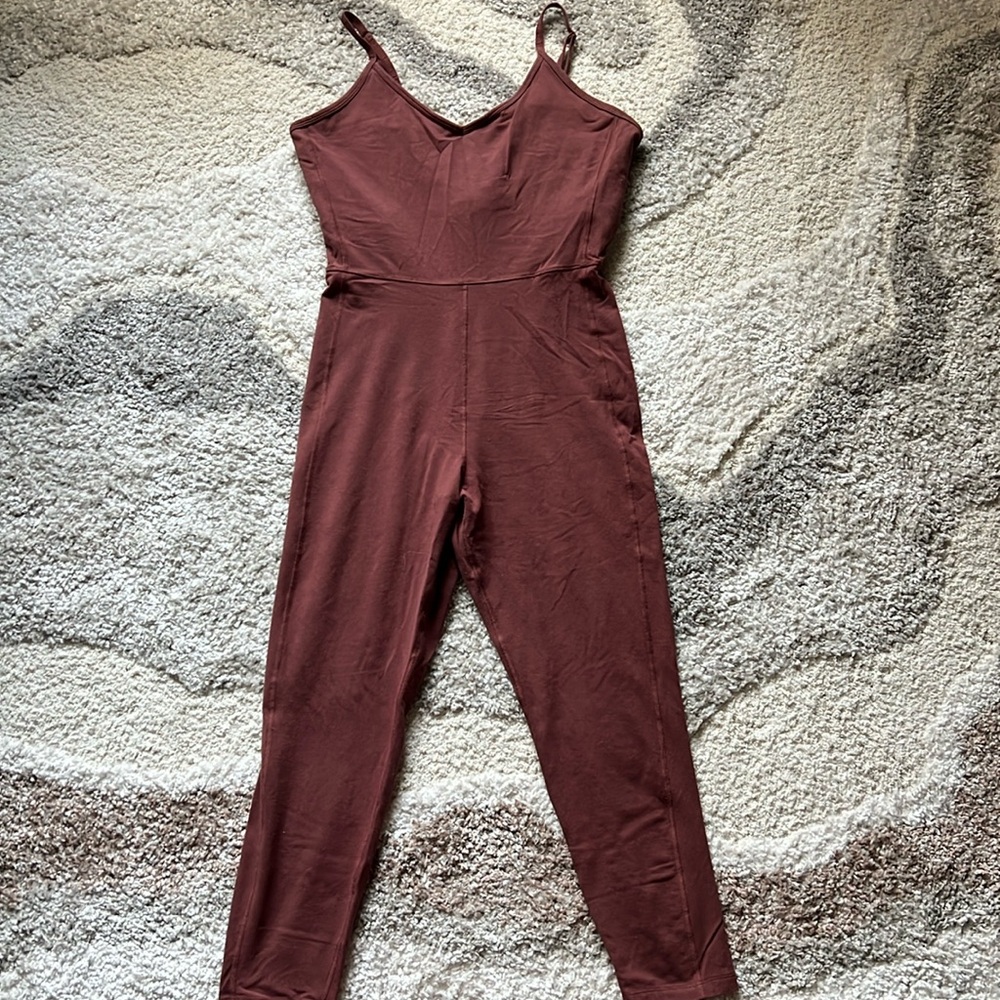 Old navy active jumpsuit w/ build in bra